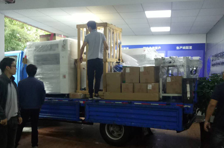 上?？蛻鬝MT設(shè)備專車送貨，貨到上門安裝調(diào)試